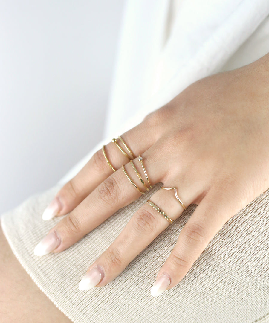 V Plain Ring