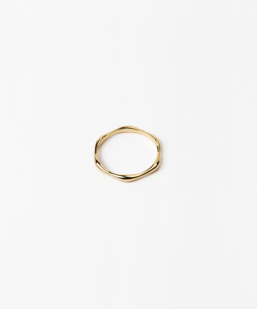 Dainty Wavy Ring